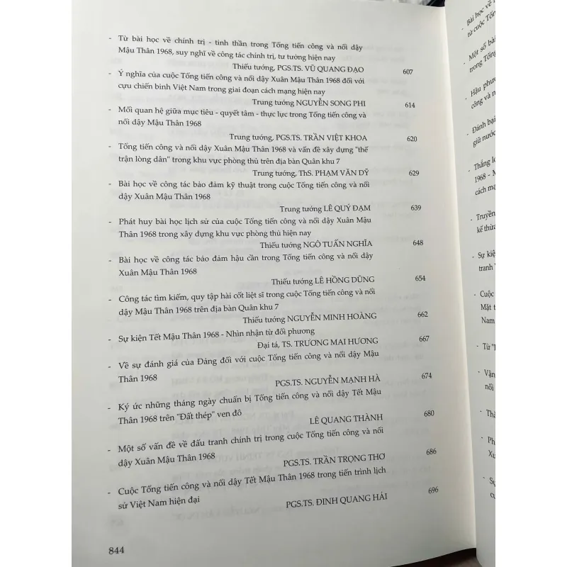SÁCH CUỘC TỔNG TIẾN CÔNG VÀ NỔI DẬY XUÂN MẬU THÂN 1968 753942