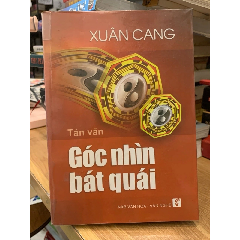 Góc nhìn bát quái -Xuân Giang 757130