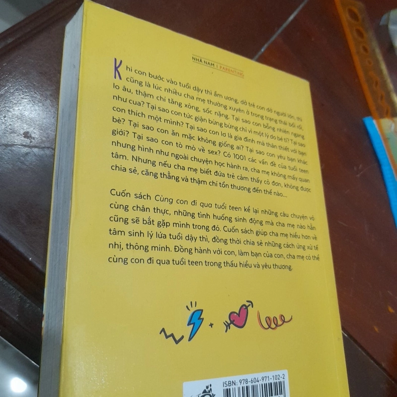 Cùng con ĐI QUA TUỔI TEEN, 1001 điều cha mẹ cần biết để HỖ TRỢ CON TUỔI DẬY THÌ 311726