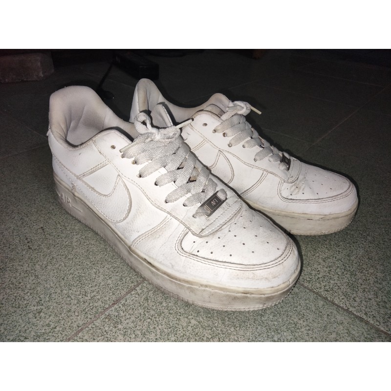 Giày Nike AF1 auth size 41, giày hơi bẩn nhưng giặt xong sẽ như mới 99450