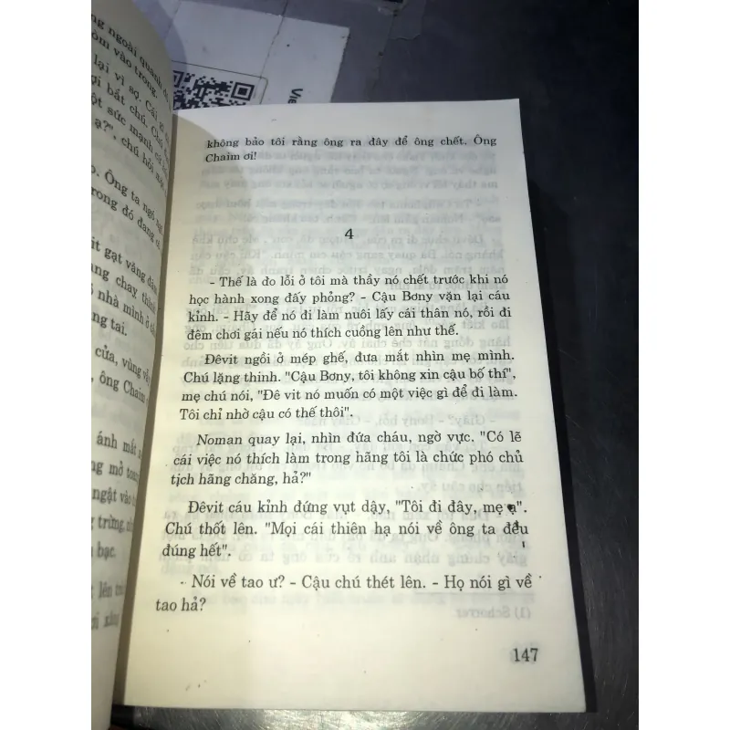 Người lữ hành kỳ dỵ - Harold Robbins  991880