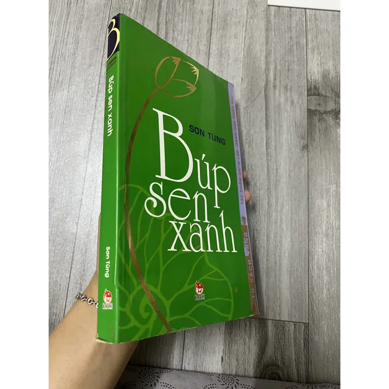 Búp sen xanh. 6a4 737093