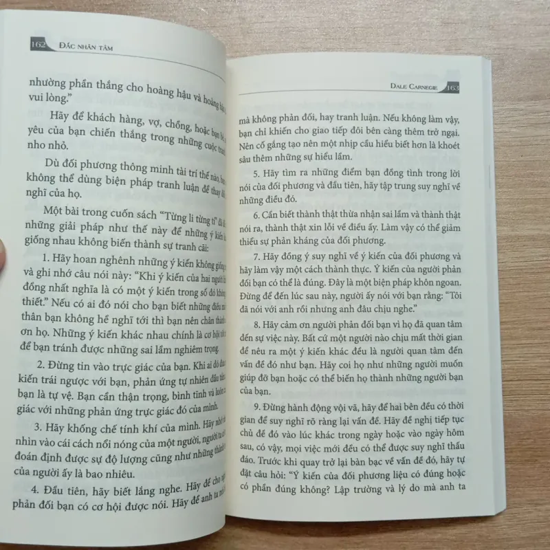 Sách Đắc Nhân Tâm - Dale Carnegie 971381
