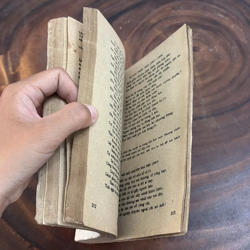 II Văn Học: Văn Tuyển Văn Học Việt Nam (1858-1930) - 1981 1008498