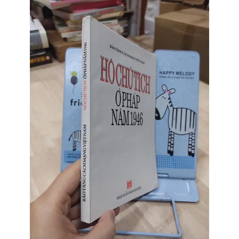 Sách: Hồ Chủ Tịch ở Pháp năm 1946 (B2) 799674