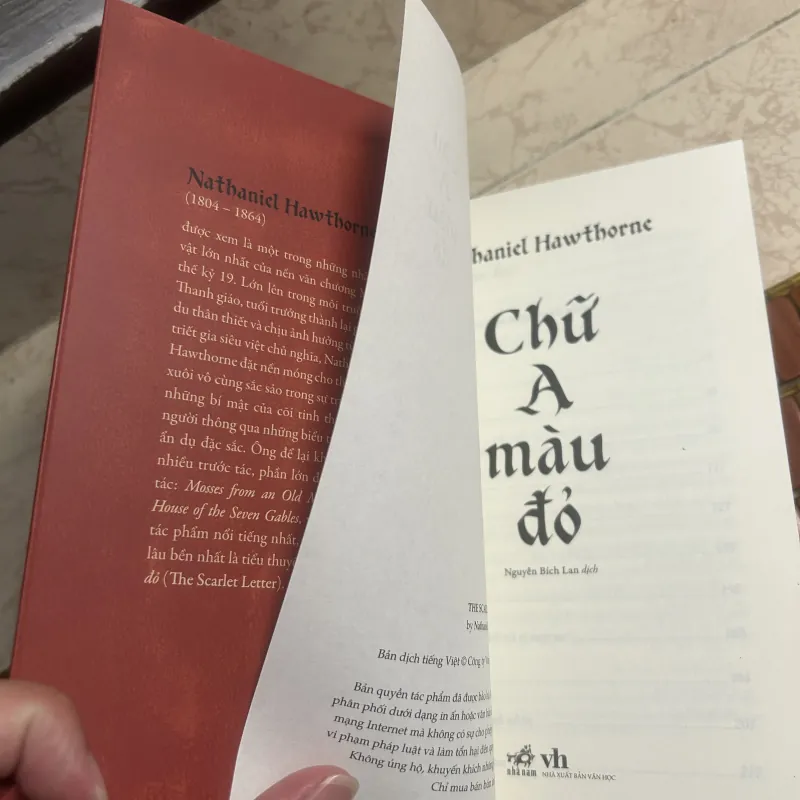 Chữ A màu đỏ - Nathaniel Hawthorne (như mới) 996430
