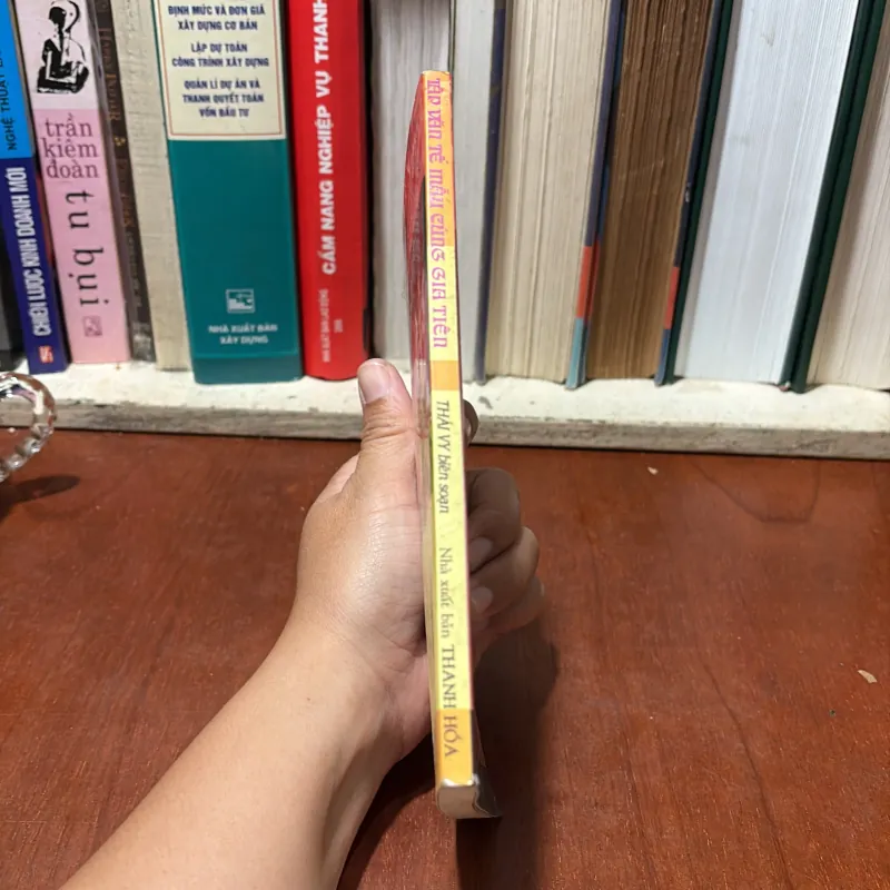 II Văn Hoá Việt Nam: Tập Văn Tế Mẫu Cúng Gia Tiên - Thái Vi - 2006 752239