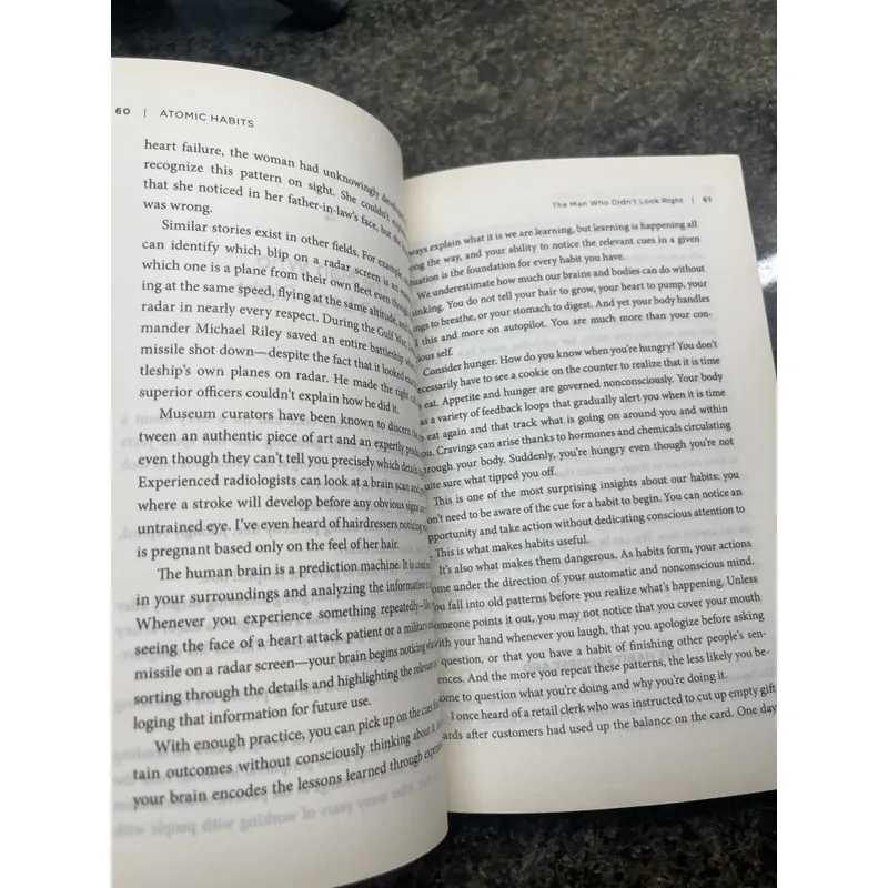 Atomic habits James Clear 735762