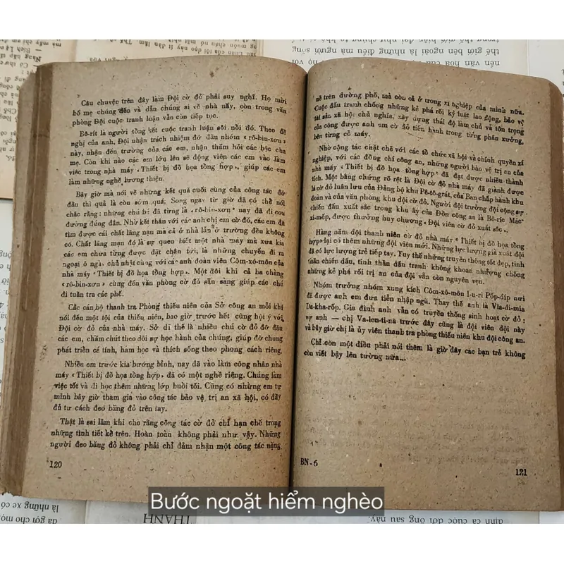 BƯỚC NGOẶT HIỂM NGHÈO - Tập truyện về giáo dục thanh thiếu niên chậm tiến ở Nga 712567