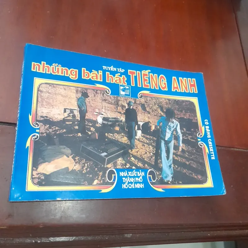 Tuyển tập NHỮNG BÀI HÁT TIẾNG ANH, tập 1 731619