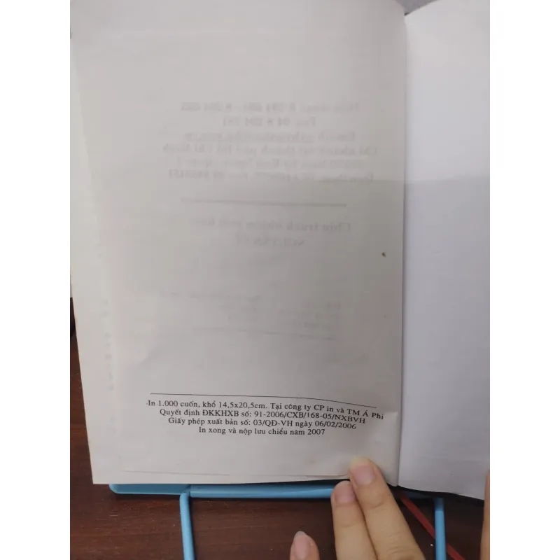 Sách: Tất cả các dòng sông đều chảy - TG: Nancy Cato 974065