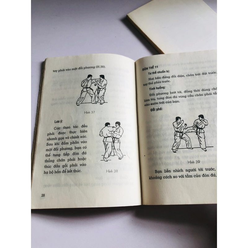 📚 BỘ 2 TẬP SONG ĐẤU KARATE – Thiện Quang Nxb: 1999, bản in hiếm 542363