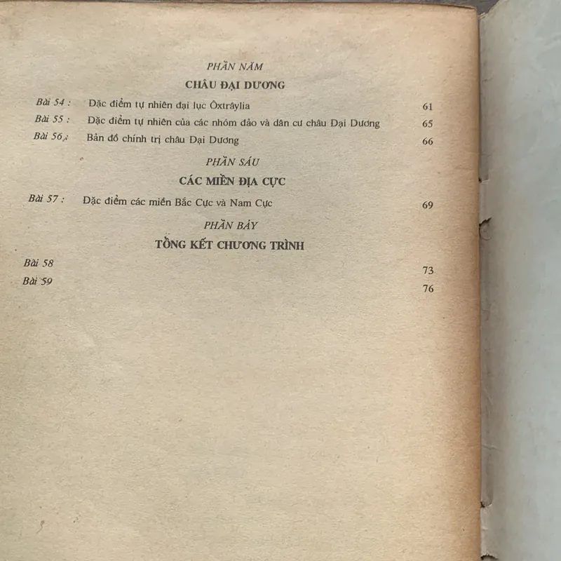 Địa lí 7, tập 2, in năm 1999 714019