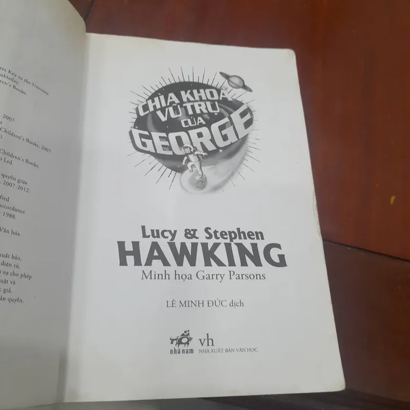 LUCY & STEPHEN HAWKING - Chìa khóa vũ trụ của George 726958