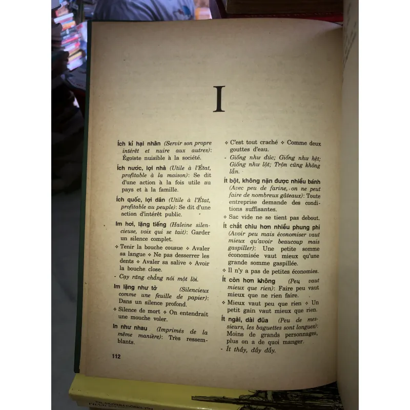 Từ điển thành ngữ - Tục ngữ Việt - Pháp - GS. Nguyễn Lân 1029305