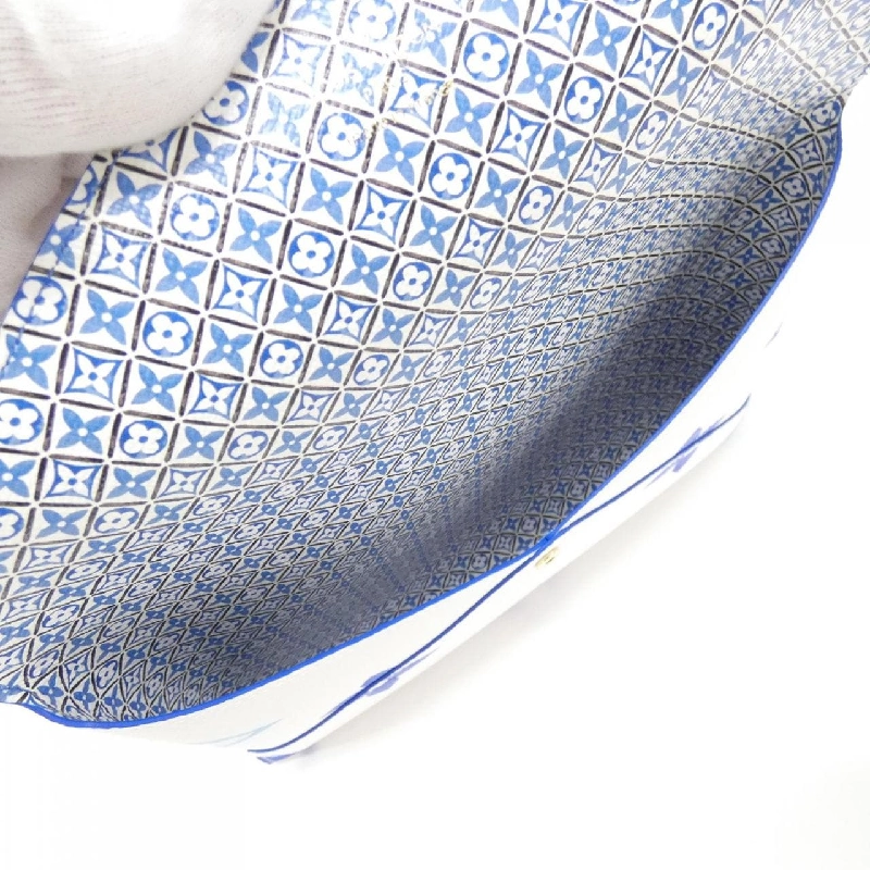 Túi xách Louis Vuitton Monogram Flower Tile (Baisa Pool) Pochette Kirigami M82387 - Hàng hiệu Authentic 772045