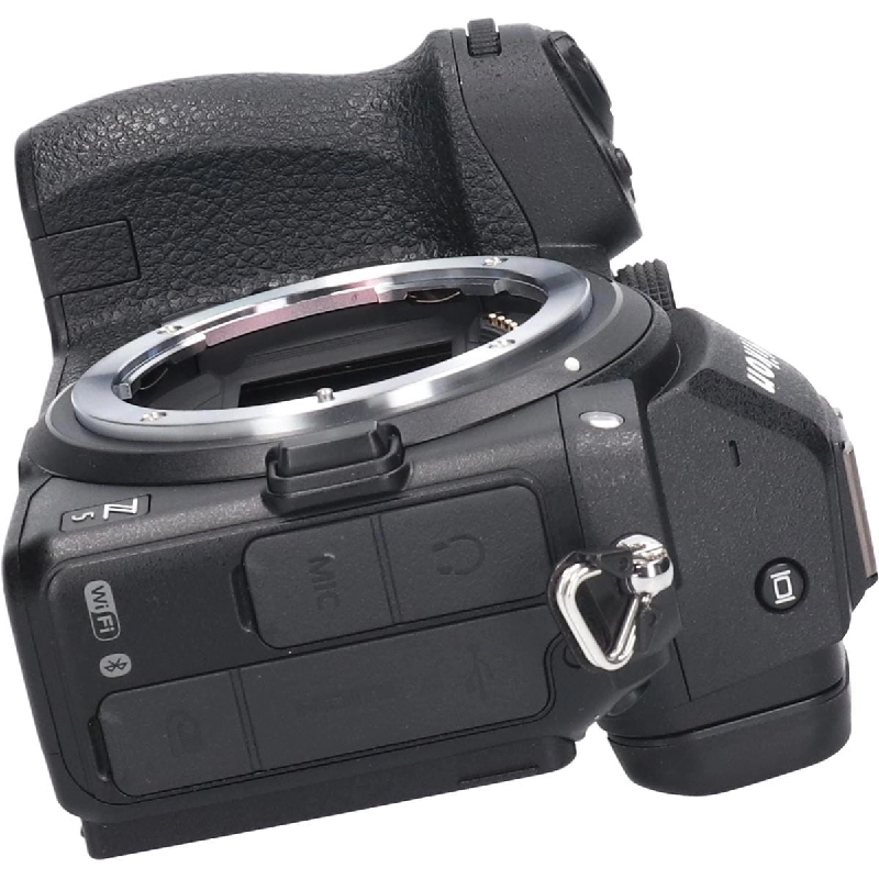 Z5 - Hàng hiệu Authentic 879845