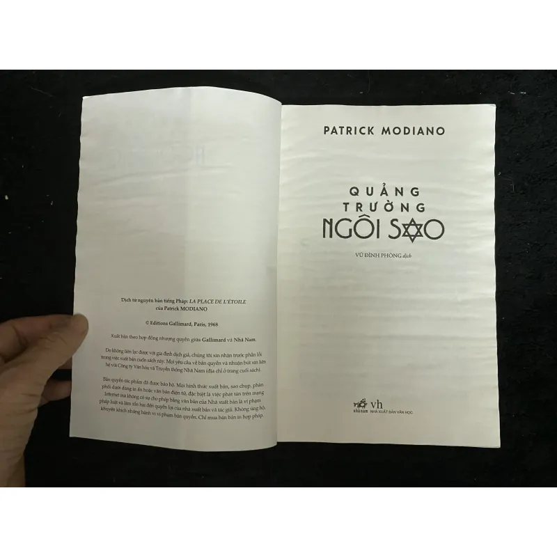 Quảng Trường Ngôi Sao - Patrick Modiano ( tác giả giải Nobel 2014) 1030684