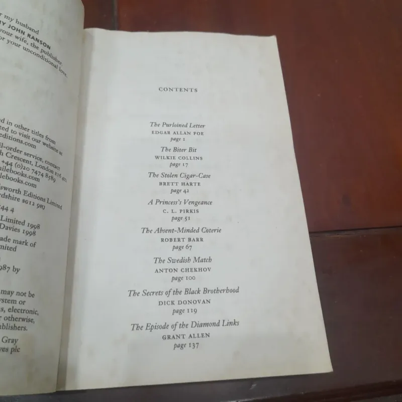 Wordsworth Classics - SHADOWS OF SHERLOCK HOLMES 796324