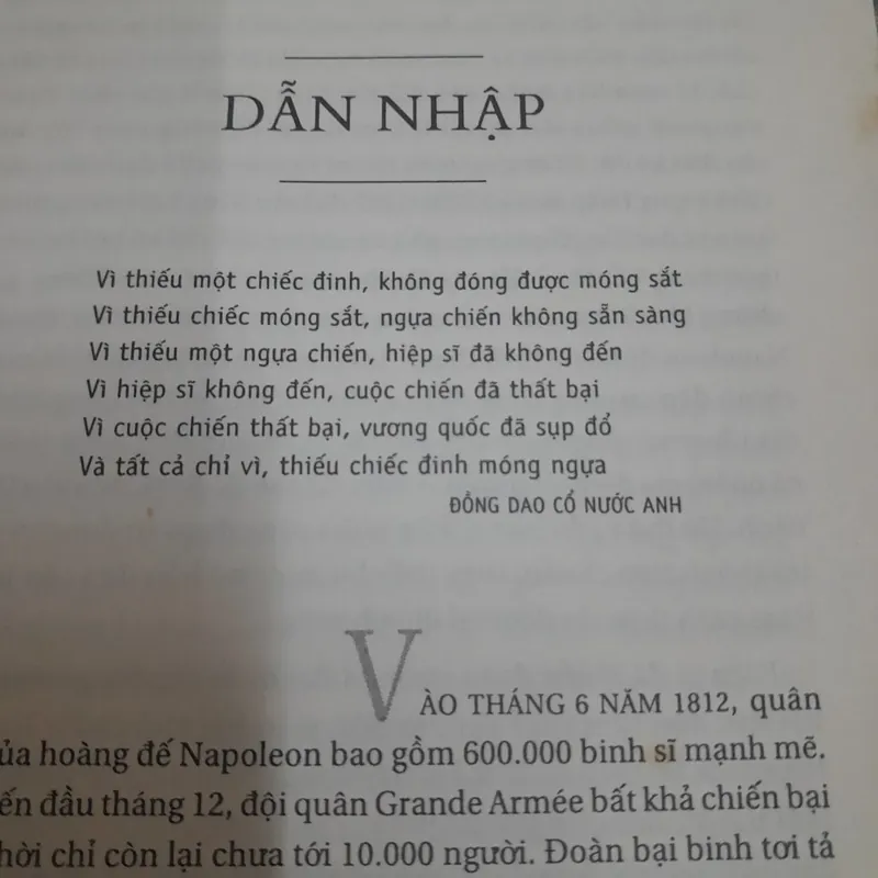 Chiếc cút áo của Napoleon và 17 phân tử thay đổi thế giới. Tiến sỹ Penny Le Cout. và Jay  681987
