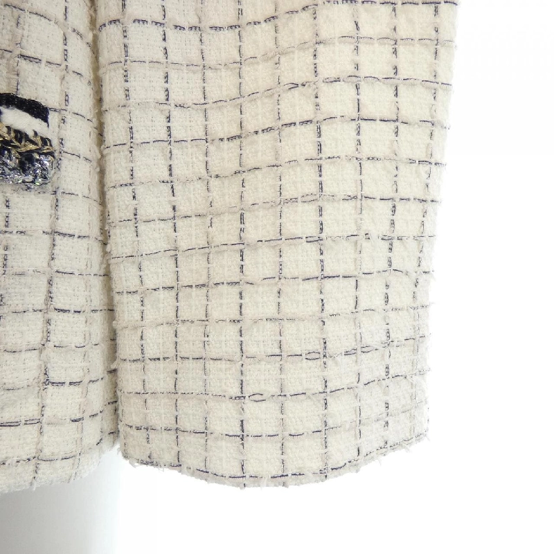 Áo khoác không cổ CHANEL 634805