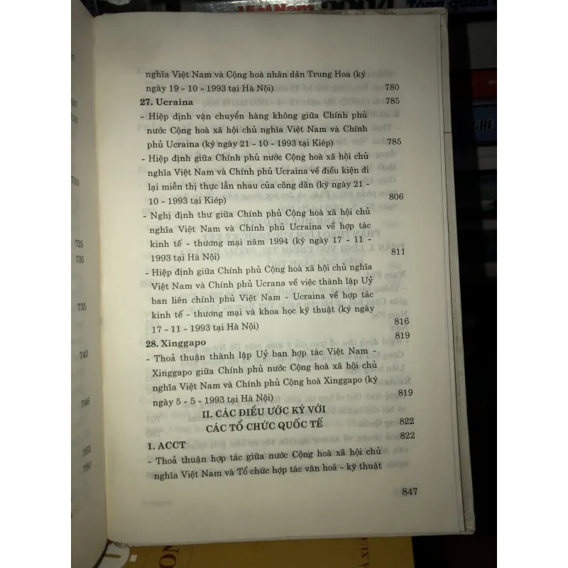 Niên giám các điều ước quốc tế nước Cộng hoà xã hội chủ nghĩa Việt Nam ký năm 1993. 755927