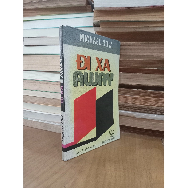 Đi xa away - Michael Gow 1025987