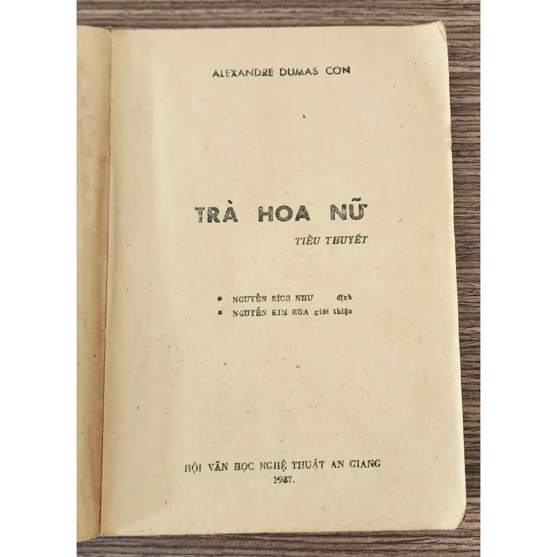 Tiểu thuyết TRÀ HOA NỮ (Nhà văn Alexandre Dumas con) 798877