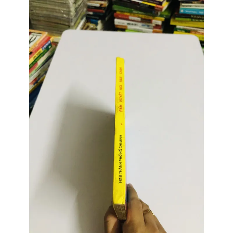 BẤM HUYỆT NƠI BÀN CHÂN  780382