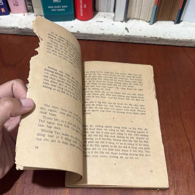 II Sách Xưa: Nhớ Và Ghi - Nguyễn Công Hoan - 1978 764724