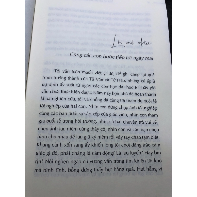 Mọi nỗ lực và chờ đợi của bạn đều có ý nghĩa 2019 mới 80% bẩn nhẹ Uyển Tử Văn và Uyển Tử Hào HPB2006 SÁCH VĂN HỌC 915700