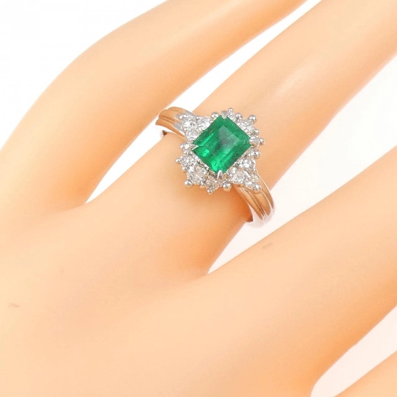 Nhẫn Emerald PT900 0.93CT 667745