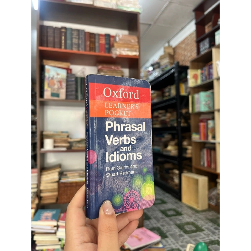 Phrasal Verbs and Idioms 994432