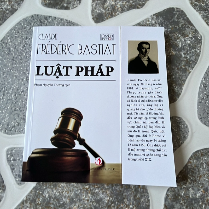 Luật Pháp - Claude Frederic Bastiat 307607