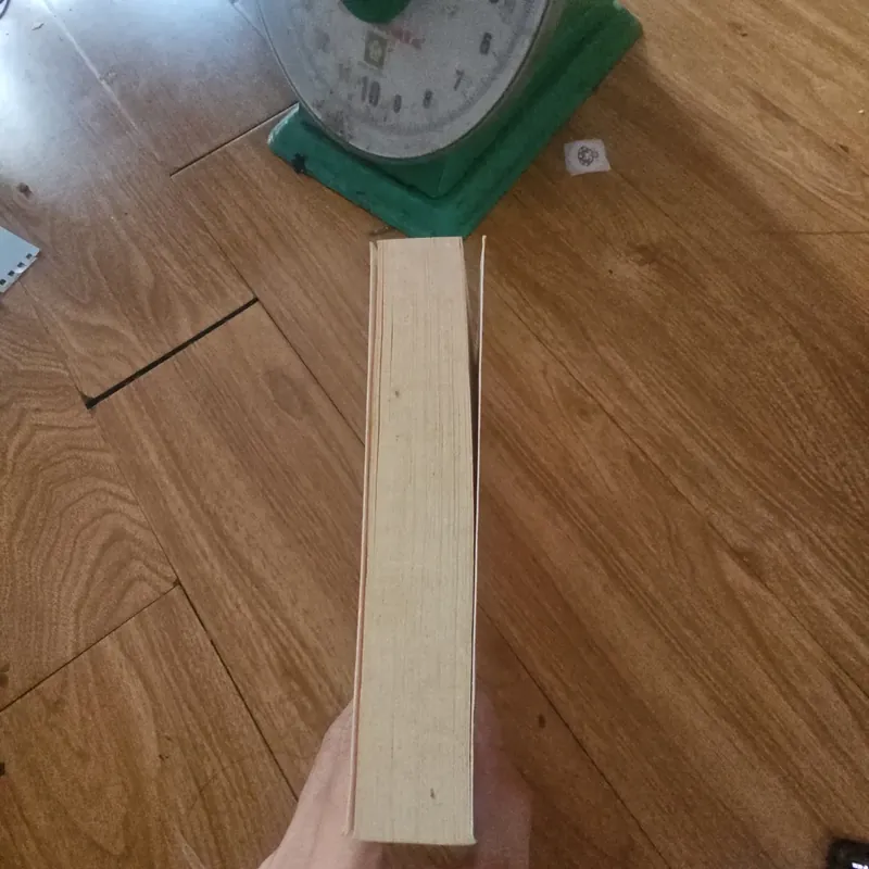 Harry Hill's Whopping Great Joke Book Giá 20k  604084