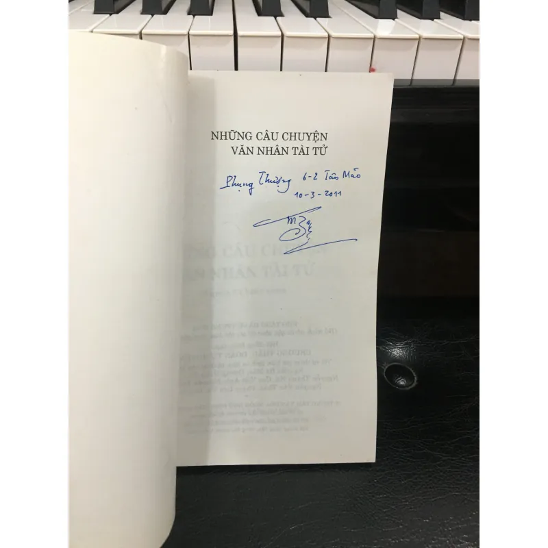 Những câu chuyện văn nhân tài tử 1025673