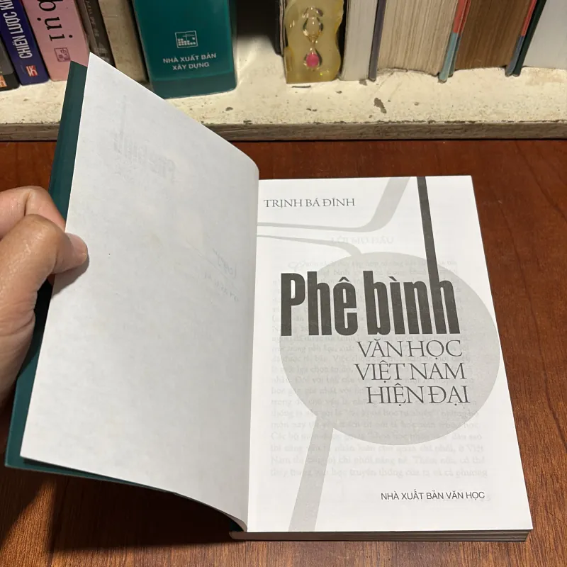 II Phê Bình Văn Học Việt Nam Hiện Đại - Trịnh Bá Đĩnh - 2011 907602