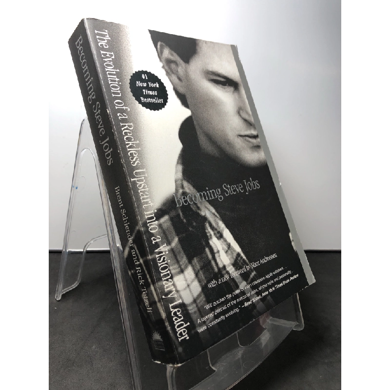 Becoming Steve Jobs mới 85% bẩn nhẹ Brent Schlender, Rick Tetzeli HPB1408 NGOẠI VĂN 350403