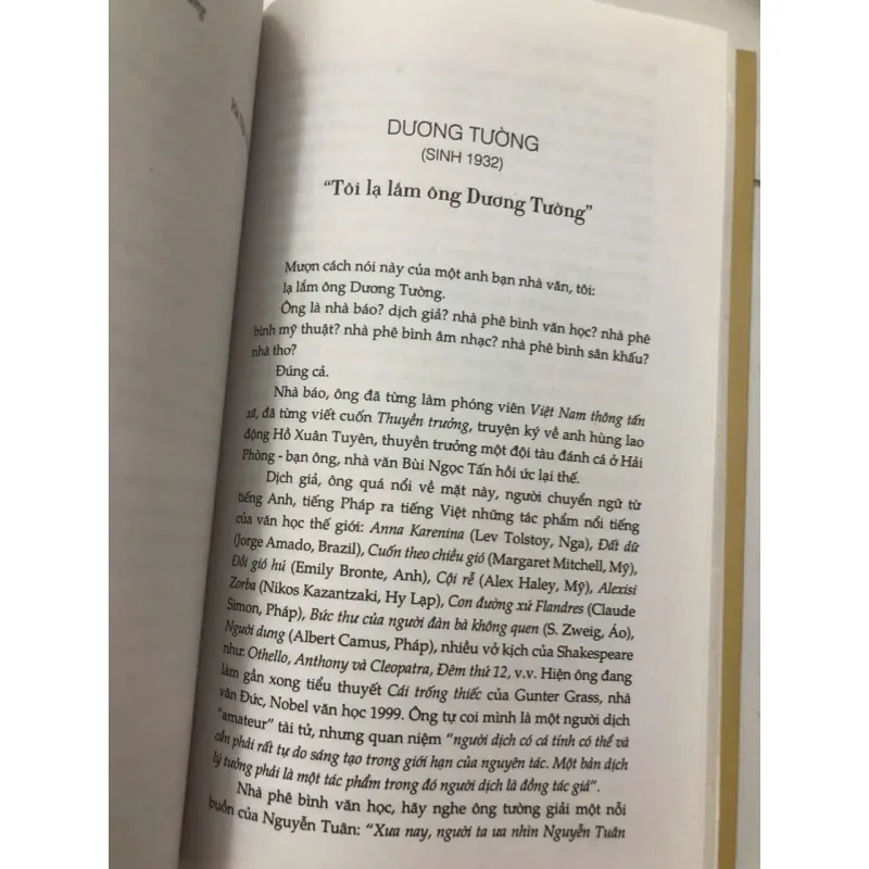 Nhà văn như Thị Nở – Phạm Xuân Nguyên 998417