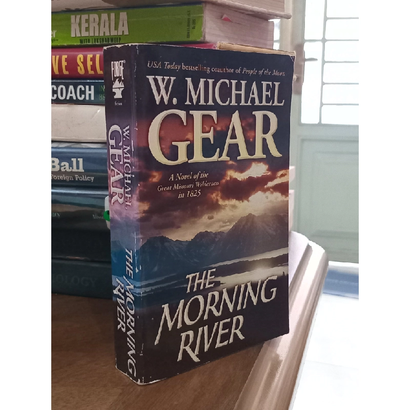 The Morning River - W. Michael Gear 509251