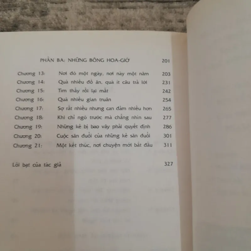 Tiểu thuyết MOMMO- Câu chuyện Cô bé giành lại thời gian. Tg Michael Ende 775925