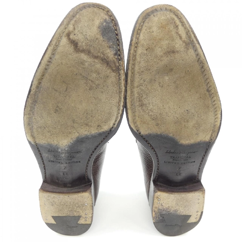 Giày SALVATORE FERRAGAMO - Hàng hiệu Authentic 904975