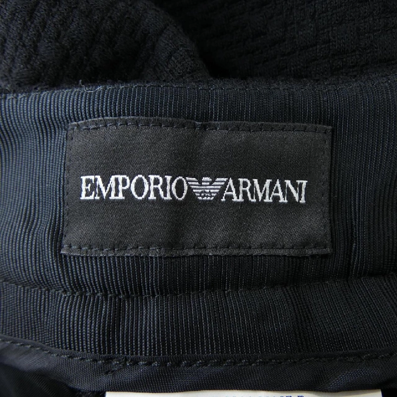 Quần short EMPORIO ARMANI - Hàng hiệu Authentic 810036