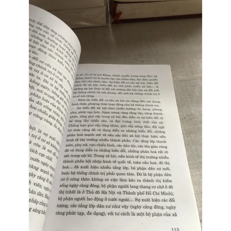 Một số vấn đề về biến đổi cơ cấu xã hội Việt Nam hiện nay 782107