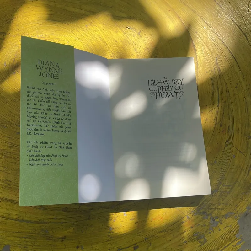 LÂU ĐÀI BAY CỦA PHÁP SƯ HOWL - DIANA WYNNE JONES 783739