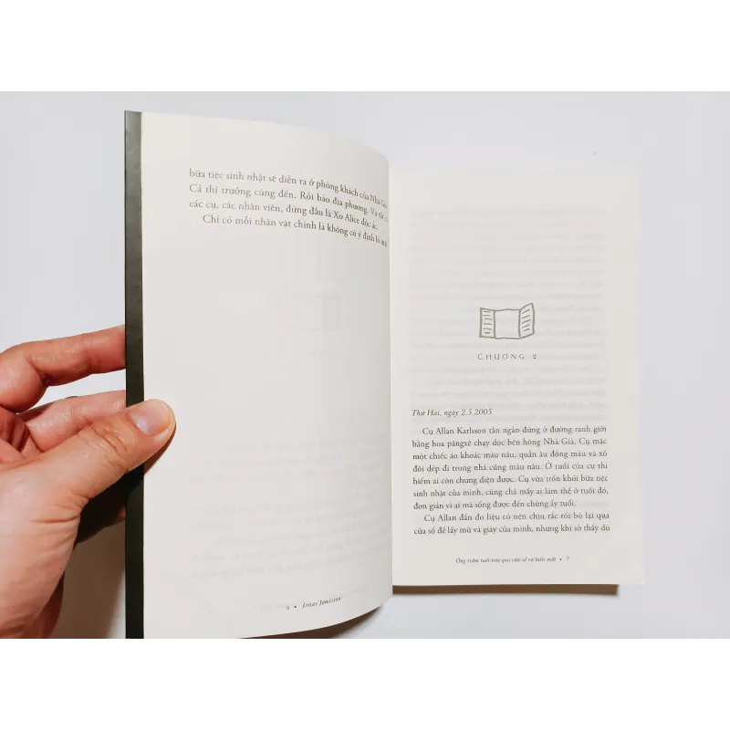 Ông Trăm Tuổi Trèo Qua Cửa Sổ Và Biến Mất - Jonas Jonasson 753515