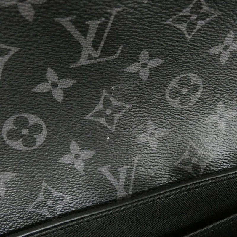 Túi đeo chéo Louis Vuitton Monogram Eclipse Scape Messenger M46794 610227
