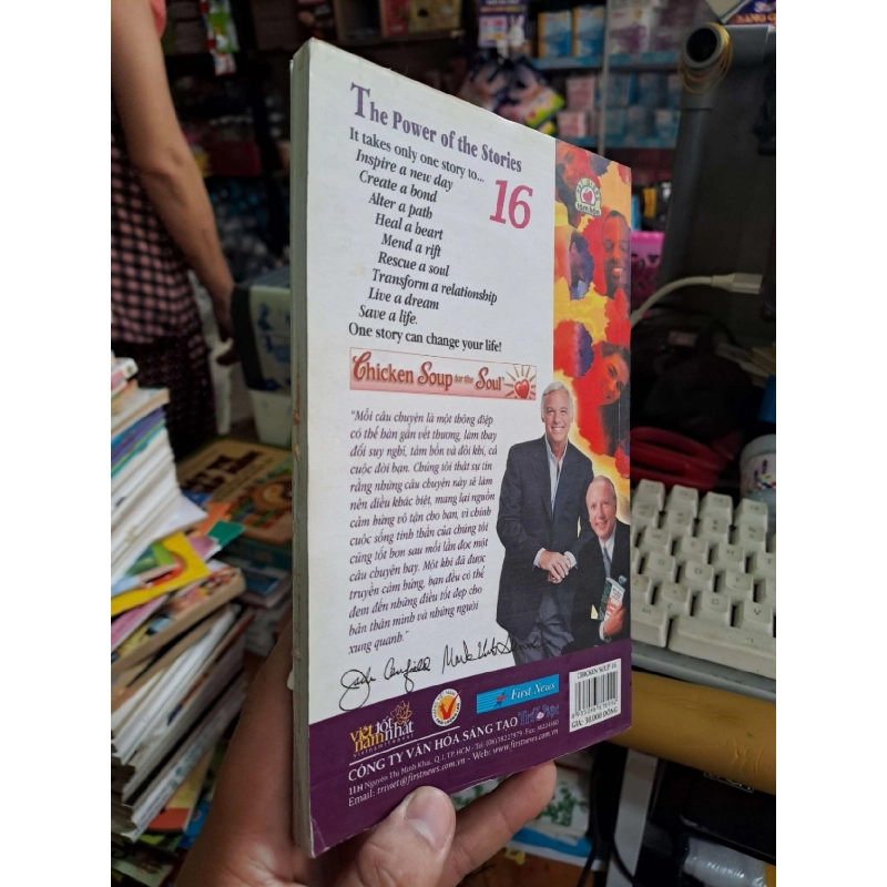 Chiken Soup for the single's soul khi bạn chỉ có một mình - Jack Canfield - 2008 mới 80% ố - KỸ NĂNG - HCM0111 920962