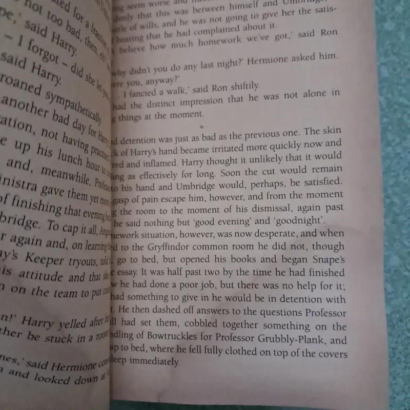 Harry poter and the order of the Phoenix 1021869