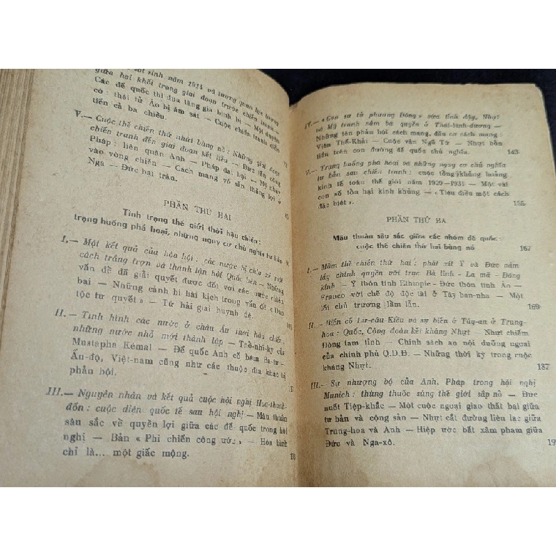 Thế giới trong máu lửa - Nguyễn Tử Quang 538202